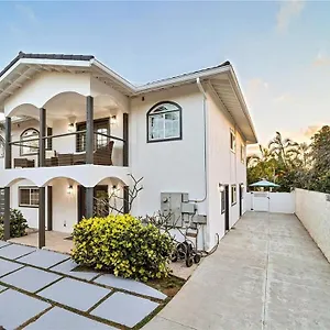Guest house A Hidden Jewel In Honolulu